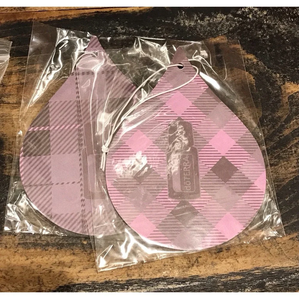 New DOTERRA Essential Oil Keychain Pouch Case 8 Vials‎ & 2 New Air Freshners